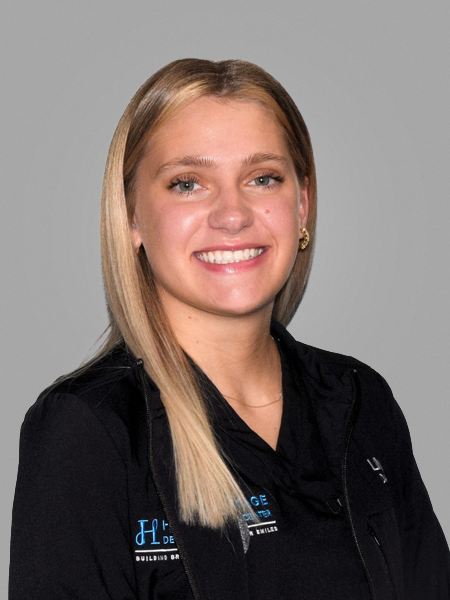 Lily: dental assistant in crescent springs