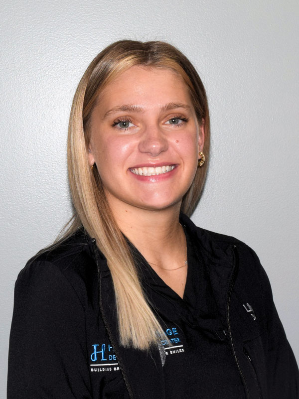 Lily: dental assistant in crescent springs